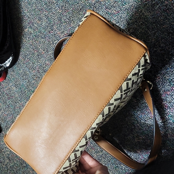 Purse - Picture 5 of 6
